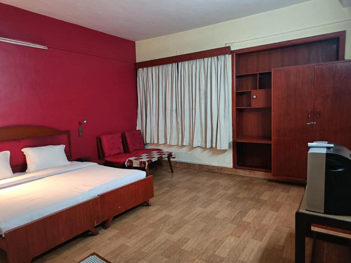 Natures Retreat Hotels And Resorts Уті Екстер'єр фото