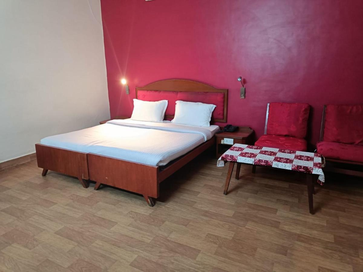 Natures Retreat Hotels And Resorts Уті Екстер'єр фото