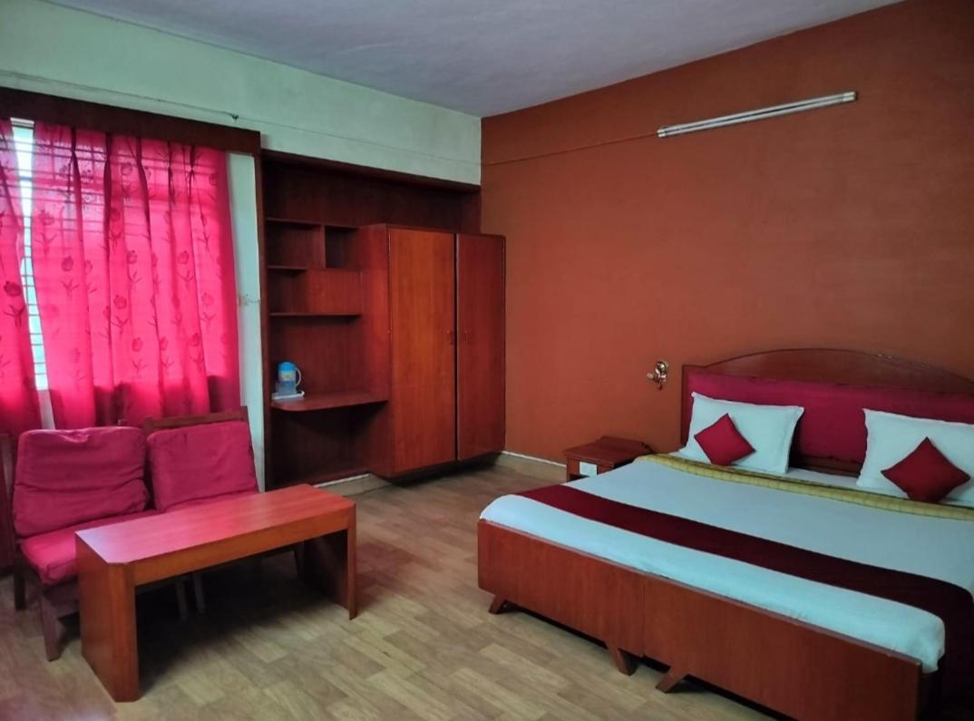 Natures Retreat Hotels And Resorts Уті Екстер'єр фото